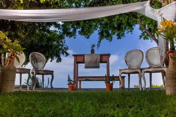 Decoração floral elegante para casamento